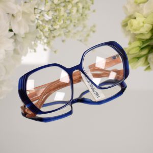 Caroline Abram Kiko 278 53-18 135